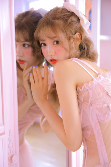 张文秋